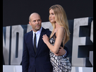 https://image.noelshack.com/fichiers/2022/18/7/1652017530-jason-statham-et-le-topmodel-rosie-huntngton-witeley.jpeg