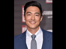 https://image.noelshack.com/fichiers/2022/19/6/1652526381-daniel-henney.jpg