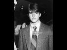 https://image.noelshack.com/fichiers/2022/22/7/1654385065-22nd-april-1982-american-actor-tom-cruise-at-the-screening-of-the-picture-id3248797.jpg