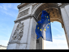 https://image.noelshack.com/fichiers/2022/23/6/1654942077-le-retrait-du-drapeau-europeen-de-larc-de-triomphe-expose.jpg