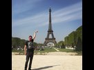 https://image.noelshack.com/fichiers/2022/25/4/1655986520-photoshop-eiffel-tower-tourist-photo-sid-frisjes-151.jpg