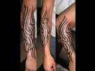 https://image.noelshack.com/fichiers/2022/27/7/1657487429-tatouage-tribal-avant-bras-idee-homme-lignes-simples.jpeg