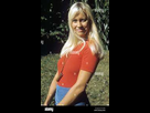 https://image.noelshack.com/fichiers/2022/31/7/1659863334-agnetha-2.jpg