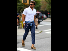 https://image.noelshack.com/fichiers/2022/33/3/1660727862-01-pantalon-en-bleu-marine-t-shirt-blanc-vetement-homme-classe-mocassins-beige-clair-look-casual.jpg