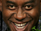 https://image.noelshack.com/fichiers/2022/34/1/1661204486-1541000249-ainsley-harriot-headshot4.jpg