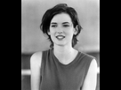 https://image.noelshack.com/fichiers/2022/34/2/1661268340-67808ec63a6dc3dde1b0117a1be05812-short-hairstyles-for-girls-best-short-haircuts.jpg