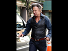 https://image.noelshack.com/fichiers/2022/34/6/1661605651-mickey-rourke-a-la-sortie-du-restaurant-nello-le-13-aout-2014.jpg