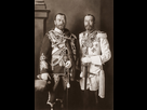 https://image.noelshack.com/fichiers/2022/37/7/1663453484-1460px-george-v-and-nicholas-ii-in-berlin-1913.jpg