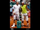 https://image.noelshack.com/fichiers/2022/38/6/1664017369-roger-federer-of-switzerland-l-poses-with-rafael-nadal-of-spain-before-the-finals-of-the-monte-carlo-tennis-open-in-monaco-april-23-2006-2e76brw.jpg