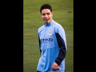 https://image.noelshack.com/fichiers/2022/39/3/1664376519-1200px-samir-nasri-manchester-city-vs-chelsea-at-busch-stadium-2.jpg