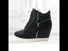 https://image.noelshack.com/fichiers/2022/39/7/1664738701-basket-femme-montante-cuir-high-top-sneakers-fashion-mode-2014-2015-noir-zippee-600x600.jpg