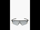 https://image.noelshack.com/fichiers/2022/41/1/1665359197-oakley-studded-sunglasses-992060-zoom.jpg