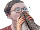 https://image.noelshack.com/minis/2022/46/6/1668872425-sjwfeet.png