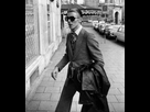 https://image.noelshack.com/fichiers/2022/50/6/1671300931-david-bowie-in-munich-in-001.jpg