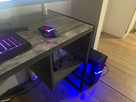 https://image.noelshack.com/fichiers/2022/51/5/1671788253-gamingsetup2.jpg