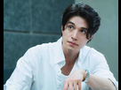 https://image.noelshack.com/minis/2023/02/4/1673511030-lee-dong-wook-partage-son-amour-ses-fans.png