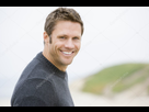 https://image.noelshack.com/fichiers/2023/02/4/1673533325-depositphotos-4771612-stock-photo-man-standing-at-beach-smiling.jpg