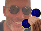 https://image.noelshack.com/fichiers/2023/04/7/1675016571-zidane-lunettes.png