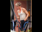 https://image.noelshack.com/fichiers/2023/05/2/1675184484-mackenzie-davis-terminator-set-01.jpg