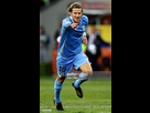 https://image.noelshack.com/fichiers/2023/10/1/1678141596-diego-forlan-of-uruguay-celebrates-scoring-his-teams-second-goal-during-the-2010-fifa-world.jpg