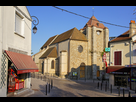 https://image.noelshack.com/fichiers/2023/10/3/1678240687-2560px-le-vieux-village-de-la-queue-en-brie.jpg