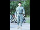 https://image.noelshack.com/minis/2023/15/6/1681511523-taecyeon-baque-2.png