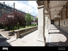 https://image.noelshack.com/fichiers/2023/18/4/1683209004-paris-12-avenue-trudaine-lycee-jacques-decour-cour-d-honneur-galerie-mdxwdt.jpg