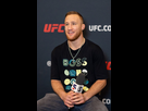 https://image.noelshack.com/fichiers/2023/22/6/1685784750-justin-gaethje-at-press-conference.png