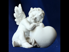 https://image.noelshack.com/fichiers/2023/26/4/1688010452-figurine-ange-gardien.jpg