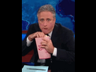 https://image.noelshack.com/minis/2023/26/4/1688065428-jon-stewart-eat.png