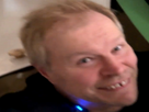 https://image.noelshack.com/minis/2023/38/7/1695551384-issou4.png
