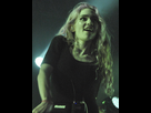 https://image.noelshack.com/fichiers/2023/44/1/1698651654-grimes-governors-ball-2014-03-cropped.jpg