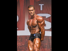 https://www.noelshack.com/2023-48-4-1701378561-hunky-kanadischer-bodybuilder-gewinnt-toronto-titel-94143484.jpg