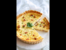 https://image.noelshack.com/fichiers/2023/52/4/1703788179-classic-quiche-lorraine-recipe-beautiful-flaky-pastry-crust-is-paired-with-a-delicious-savory-egg-custard-perfect-for-breakfast-or-brunch-1-4.jpg