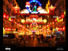 https://image.noelshack.com/fichiers/2024/04/1/1705933816-the-bright-lights-of-shanghai-during-chinese-new-year-bx9p9t.jpg