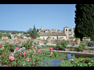 https://image.noelshack.com/fichiers/2024/07/6/1708209528-lourmarin-vue-du-chateau.jpg