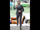 https://image.noelshack.com/fichiers/2024/11/4/1710409982-jake-gylenhaal-yacht-style-costume-gris-2-pieces-look-homme-style-vestimentaire-casual-chic-homme-classe-chaussures-noirs.jpg