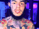https://image.noelshack.com/fichiers/2024/12/3/1710920582-6ix9ine-and-we-still-screamin-out-gang-gang-gang.gif