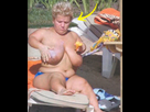 https://image.noelshack.com/fichiers/2024/12/3/1710928160-photo-mimie-mathy-nue-seins-hot-plage-sexy-1.jpeg