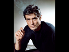 https://image.noelshack.com/fichiers/2024/15/6/1712995486-alain-delon-en-1963.jpg