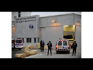 https://image.noelshack.com/fichiers/2024/16/4/1713471415-le-transfert-sous-haute-surveillance-des-detenus-de-la-vieille-et-vetuste-prison-charles-iii-dans-les-batiments-flambant-neufs-du-centre-penitentiaire-en-juin-2009-photo-d-archives-er-alexandre-marchi-1589721411.jpg