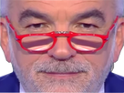 https://image.noelshack.com/fichiers/2024/16/5/1713560377-1631310186-1560949326-pascal-regard-proche.png
