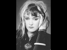 https://image.noelshack.com/fichiers/2024/20/4/1715860825-exene-cervenka-203x300.jpg