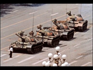 https://image.noelshack.com/fichiers/2024/21/5/1716531411-tank-man-tiananmen-square-protester.jpg