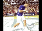 https://image.noelshack.com/fichiers/2024/23/1/1717438342-novak-djokovic-dancing.gif