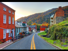 https://image.noelshack.com/fichiers/2024/24/6/1718465524-harpers-ferry-west-virginia-royalty-free-image-1660073165.jpg