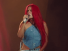 https://image.noelshack.com/fichiers/2024/25/5/1718953592-karol-g-amargura-y-aunque-yo-hago-como-si-na-papi.gif
