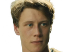 https://image.noelshack.com/fichiers/2024/27/7/1720310314-l2-george-mackay-1.png