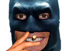 https://image.noelshack.com/fichiers/2024/29/4/1721315102-r7-batman-fume.png