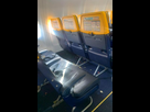 https://image.noelshack.com/fichiers/2024/31/7/1722778352-0-pay-messy-ryanair-flight-dn02.jpg